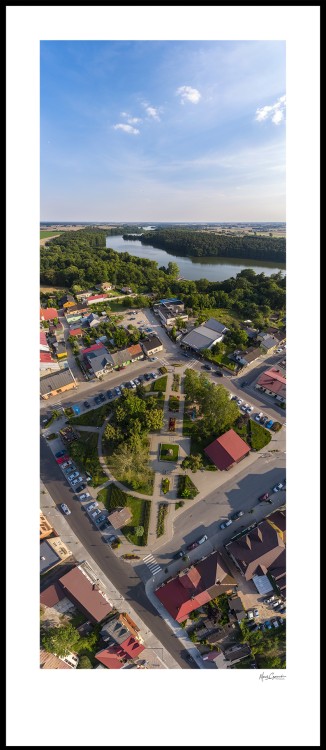 Fotografia panoramiczna z drona
Tytuł: Chodecz (CHOD-0475) 
Autor: Marek Czarnecki
© Wszelkie prawa zastrzeżone.
www.fotogallery.eu