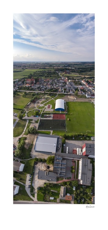 Fotografia panoramiczna z drona
Tytuł: Radzyń Chełmiński (RADZ-CHEL-0150) 
Autor: Marek Czarnecki
© Wszelkie prawa zastrzeżone.
www.fotogallery.eu