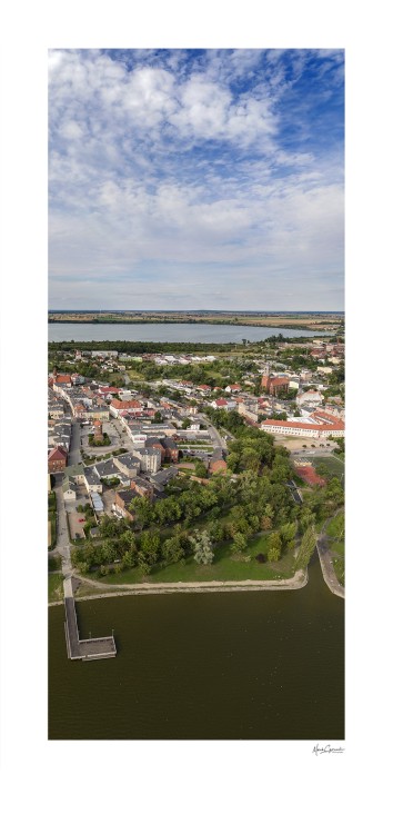 Fotografia panoramiczna z drona
Tytuł: Żnin (ZN-0235) 
Autor: Marek Czarnecki
© Wszelkie prawa zastrzeżone.
www.fotogallery.eu