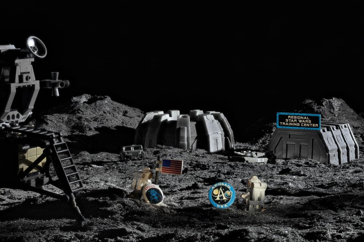 11 - Moon Wars-Marek-Czarnecki.jpg